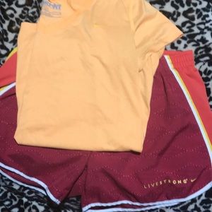Small fit Nike live strong short & fry fit top